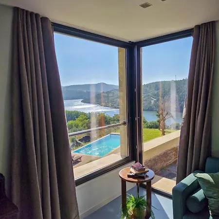 Casas De Gondarem By The Douro Valley *