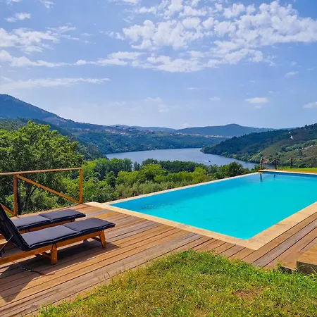 Casas De Gondarem By The Douro Valley *