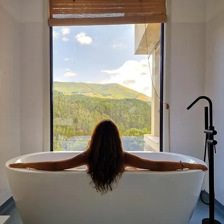 Дом отдыха Casas De Gondarem By The Douro Valley Raiva