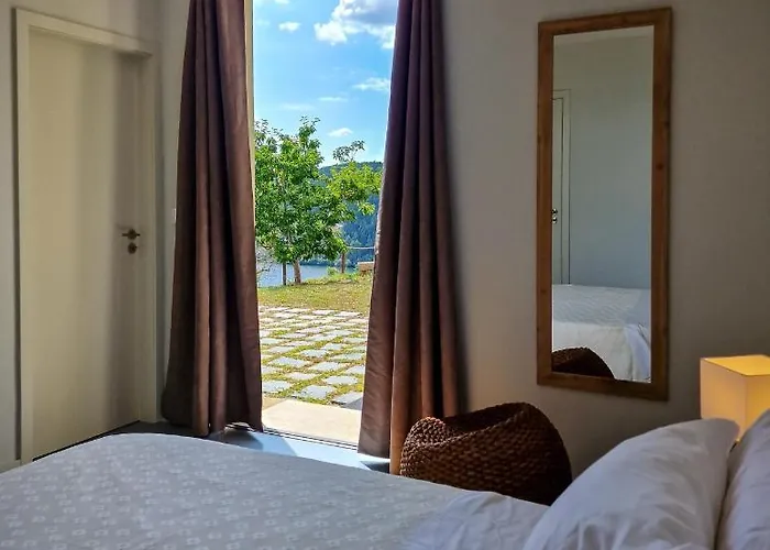 Casas De Gondarem By The Douro Valley