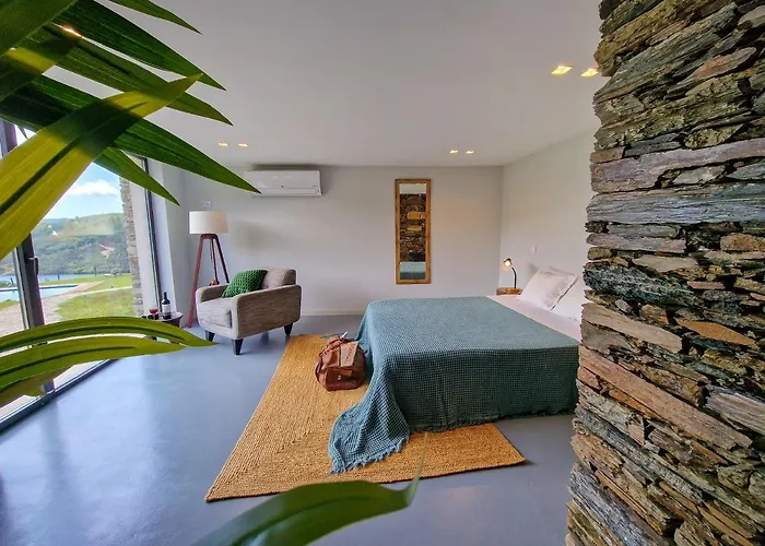 Casas De Gondarem By The Douro Valley *