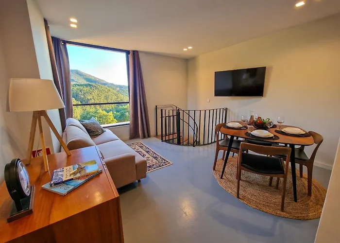 Casas De Gondarem By The Douro Valley *