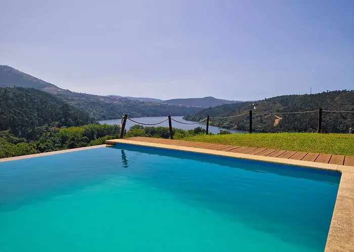 Casas De Gondarem By The Douro Valley *