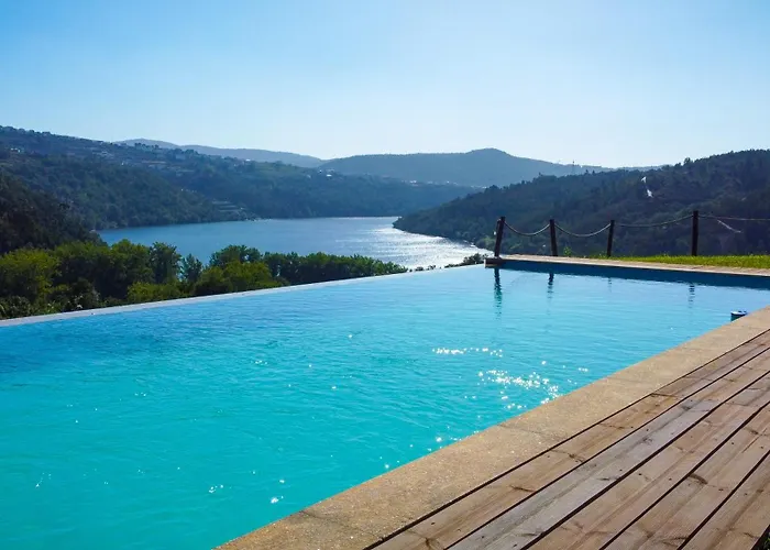 Casas De Gondarem By The Douro Valley