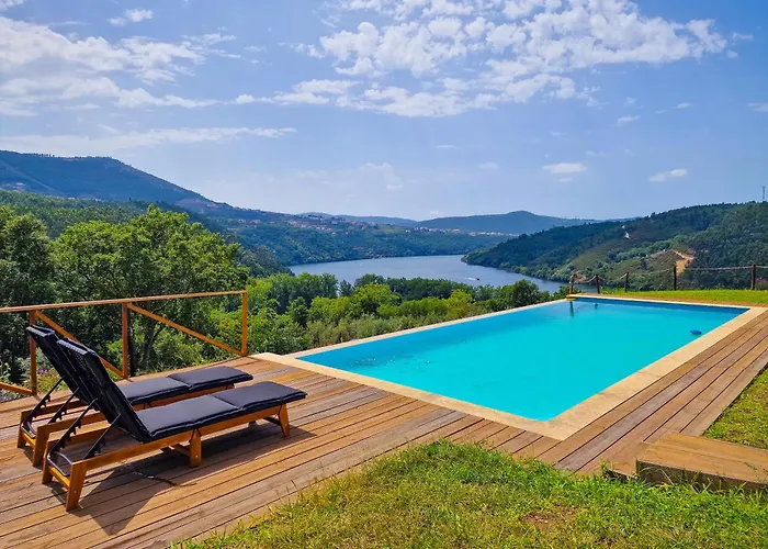 Casas De Gondarem By The Douro Valley *